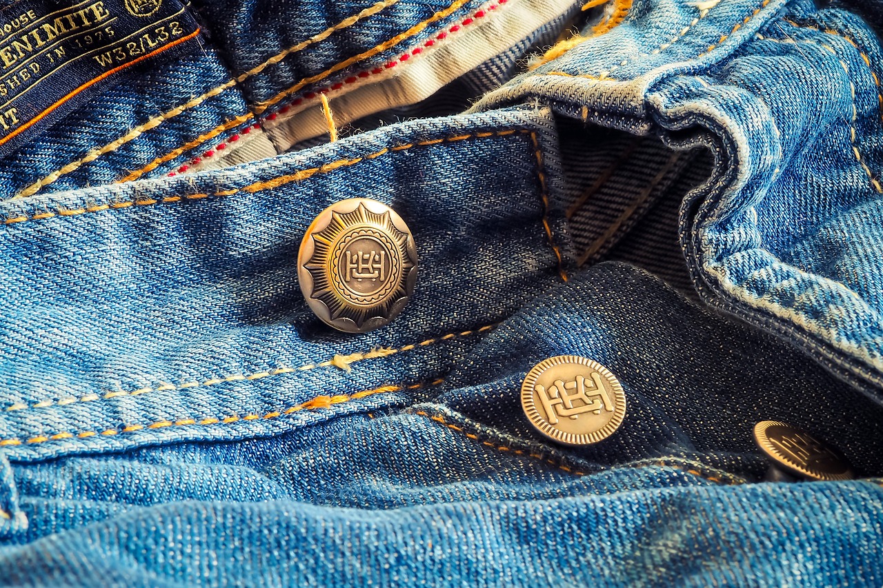 The carbon footprint of trousers